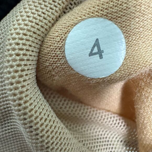 Lululemon‎ Power Y Tank Top Women’s Size 4 Graffiti Print (Rare!) - Picture 6 of 7